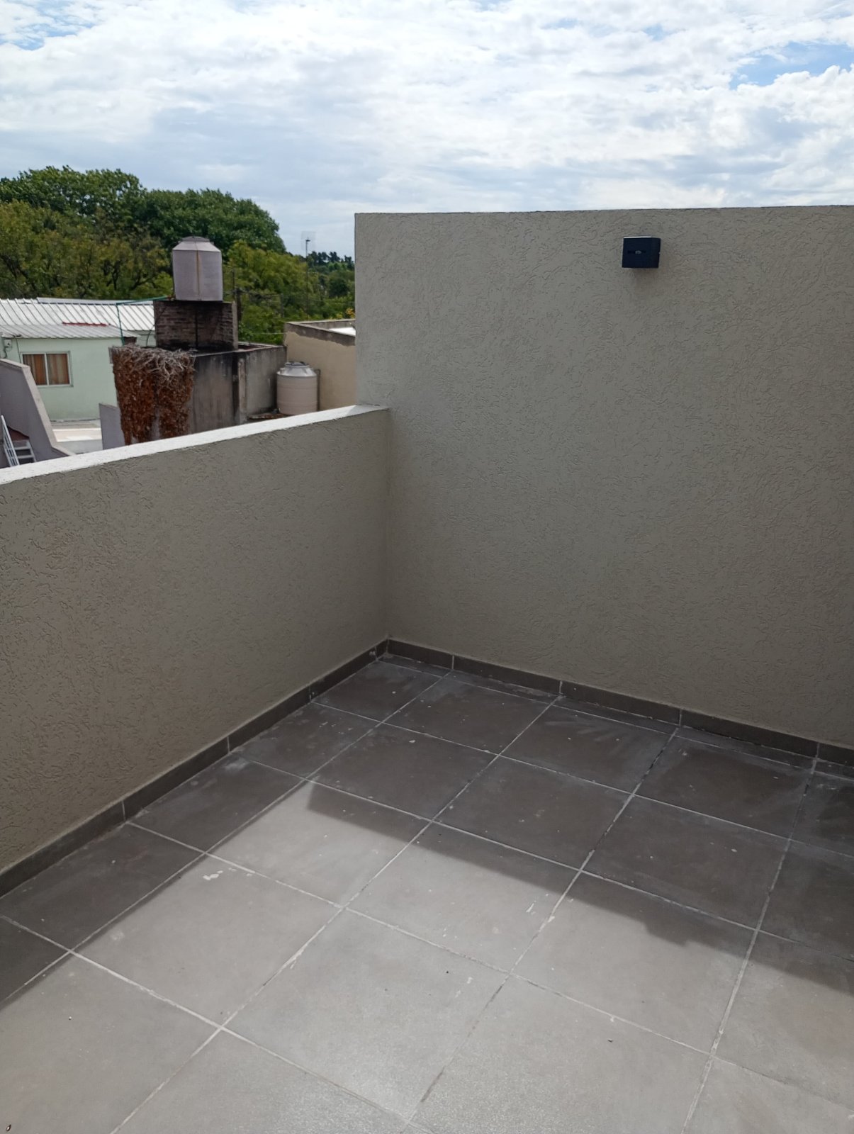 🏡 Nuevo alquiler en El Palomar, 𝗗𝗘𝗣𝗔𝗥𝗧𝗔𝗠𝗘𝗡𝗧𝗢 𝗠𝗢𝗡𝗢𝗔𝗠𝗕𝗜𝗘𝗡𝗧𝗘 𝗔 𝗘𝗦𝗧𝗥𝗘𝗡𝗔𝗥 en segundo piso por escalera, muy luminoso 🏡 — imagen 5