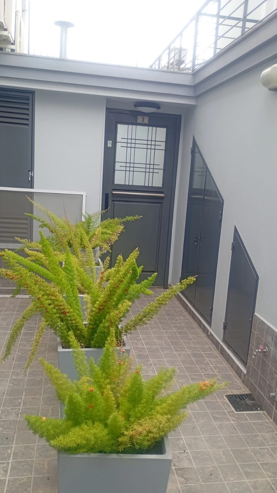 ¡DOS OPCIONES DISPONIBLES EN ALQUILER! 🏡✨ Modernos Dúplex de 2 Ambientes en Planta Baja